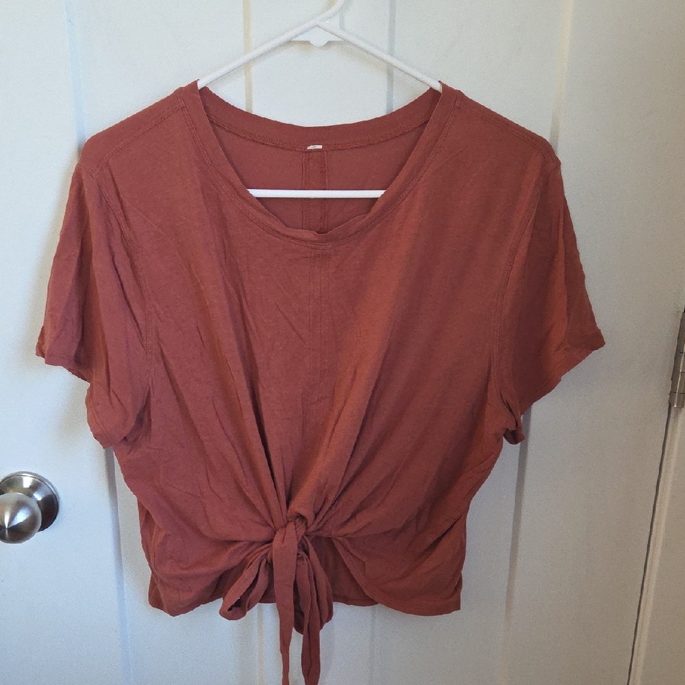 Lululemon Tie Tshirt